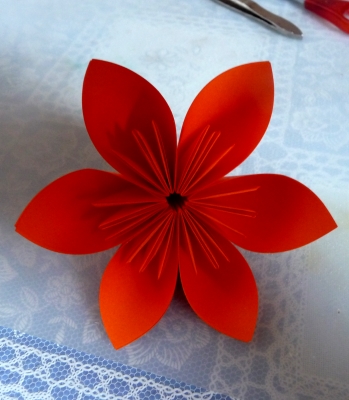 Origamiblüte